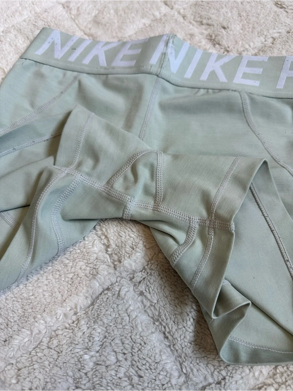 *FLAWED* Nike | Mint Nike Pro Compression Shorts | Size Small